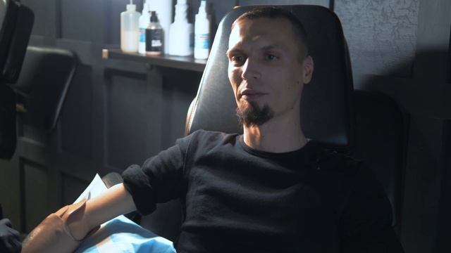?? Татуировка на руке киборга | Моторика смотреть онлайн