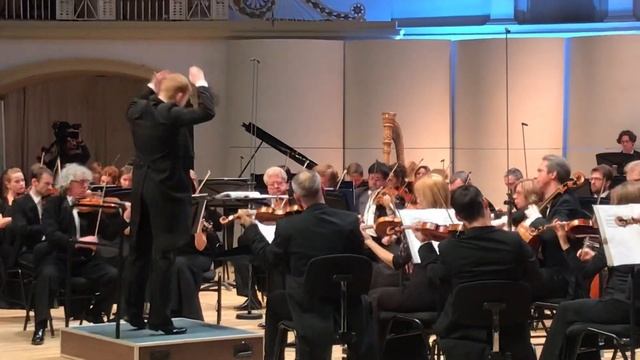 Bizet. Carmen: prelude to act 4. Бизе. Кармен: прелюдия к 4 акту. ГАСО им. Светланова смотреть онлайн