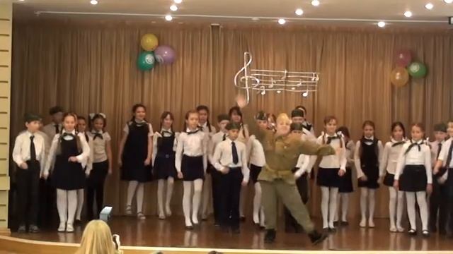 Патриотическая песня.122 гимназия Казань.2014г 4 Г смотреть онлайн