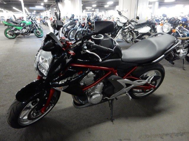 B5555 KAWASAKI ER 6N смотреть онлайн