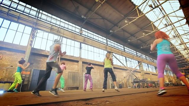 La Zumbera - Zumba ® Fitness Skierniewice - (Zumba z Paulka Burchart) смотреть онлайн