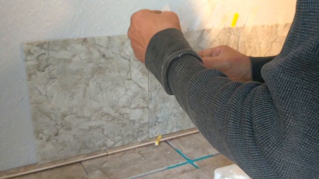 How To Install Simple Marble Tile Back Splash | Sashco Adhesive | diy смотреть онлайн