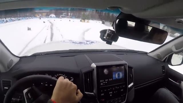 Toyota Land Cruiser 2017 тест драйв смотреть онлайн