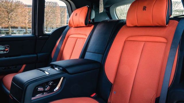 Rolls-Royce представил спецверсию Cullinan / Rolls-Royce Bespoke Dusty Coral смотреть онлайн