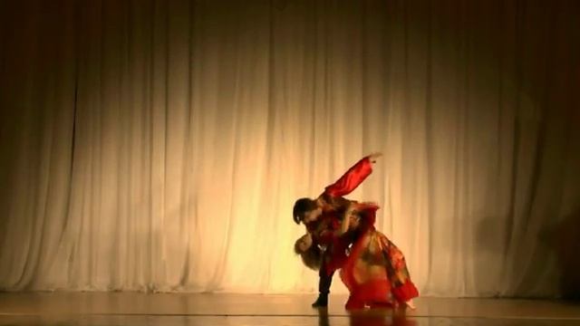 Шоу балет "Сюжет". Цыганский танец (дуэт) смотреть онлайн