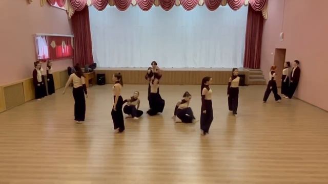 112 Оставляя следы Ансамбль UDANCE МБОУ СОШ 54 смотреть онлайн