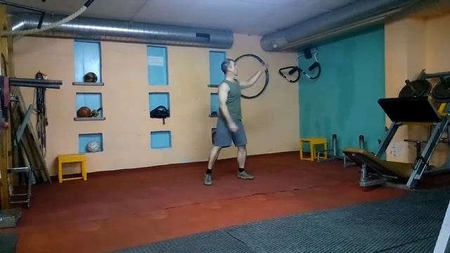 Слава Губанов - Жонглирование металлической булавой - вес 6 кг смотреть онлайн