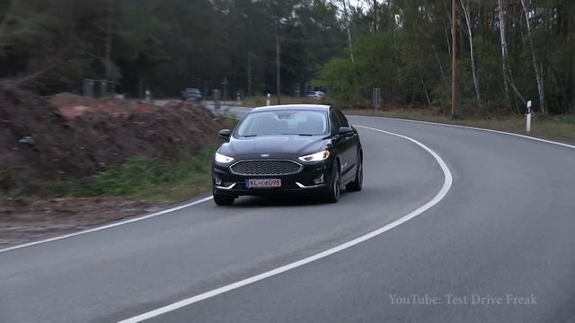 2019 Ford Fusion Titanium 2.0 L EcoBoost AWD (245 HP) TEST DRIVE смотреть онлайн