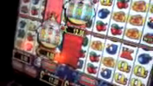 4 King Cash 2 Reels/Curtains/Scrolls - Small Jackpot смотреть онлайн