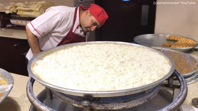 Best Kunafa in Doha (Alaker) | Arabic Sweets смотреть онлайн