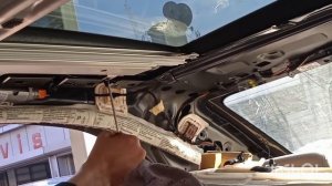 Mercedes Benz W212 Устраняем скрип панорамной крыши