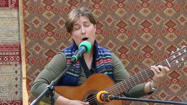 "А все принцессы любят только свинопасов" смотреть онлайн