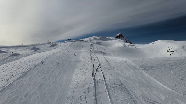 La vue sur le Ski Dome & snowpark | Glacier 3000 Switzerland смотреть онлайн