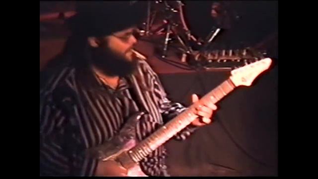 Shawn Lane - Trademark - LIVE in Argentina Oct 2000 смотреть онлайн