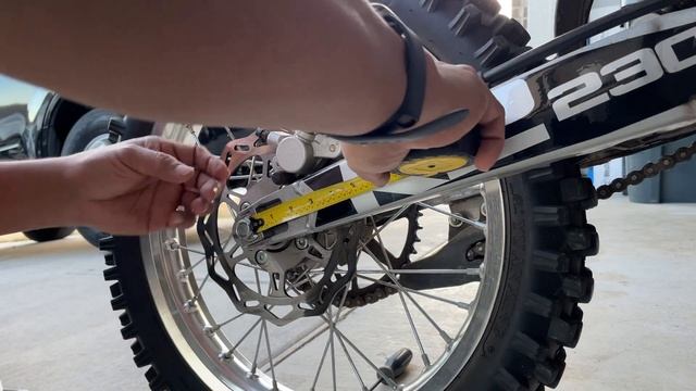 Kayo K2 230 Chain Adjustment смотреть онлайн