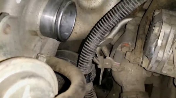 Mitsubishi L200 Замена термостата