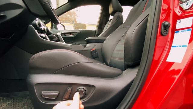 Toyota Rav4/Prime PHEV - Executive/Dynamic interior review [MariuszCars] смотреть онлайн