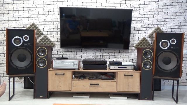 Пример звучания усилителей Arcam delta 290 Rotel RC-972 и акустики VICTOR JS-750 + Gustard X18 смотреть онлайн