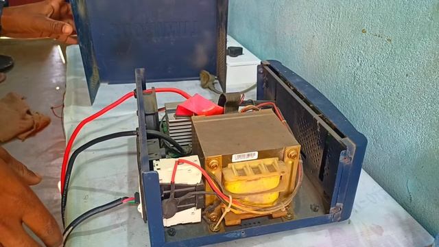 इन्वर्टर का तार बैटरी में उल्टा लग जाये तो ये करे || inverter wrong connection || Mr.ElectraMan смотреть онлайн