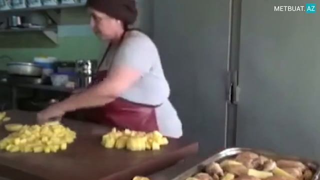 Qabyuyan işlədiyi restoranın MÜDİRİ OLDU - İbrətamiz hadisə смотреть онлайн