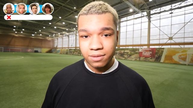 КТО ПОСЛЕДНИЙ ЗАБЬЕТ ГОЛ ПОЛУЧИТ MACBOOK PRO смотреть онлайн