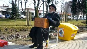 Тульский шарманщик. Играй, играй, шарманка играй, по белому свету бродить помогай!