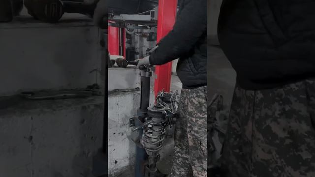 замена амортизаторов volvo хс90 смотреть онлайн