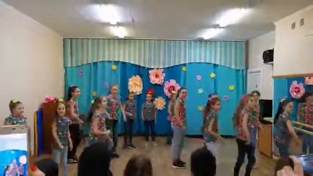 Поющие Волшебники, Улыбнись,март 2019 смотреть онлайн