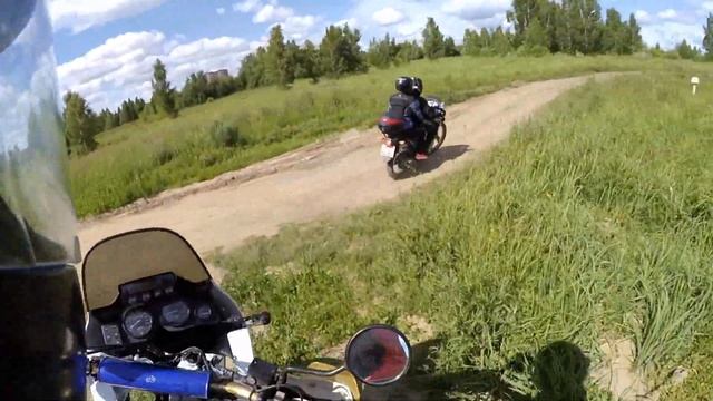 Africa Twin 750 и Transalp 400 покатушка смотреть онлайн