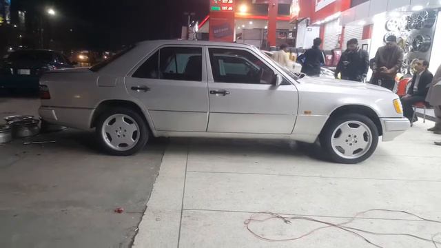 My W124-1995 E200. New tyres. First look. Saif traders Lahore Pakistan.