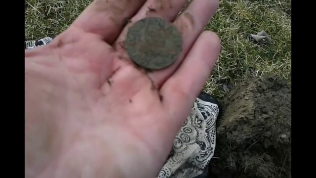 Barber and Standing Liberty Quarters Metal Detecting! смотреть онлайн