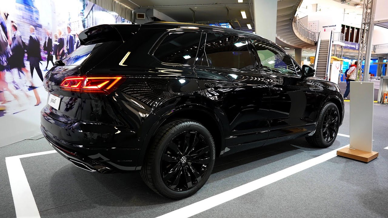 NEW 2024 Audi Q4 Sportback e-tron S Line - Luxury SUV in detail 4k смотреть онлайн