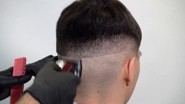 Мужская стрижка Кроп / Crop. Как правильно делать переход машинкой с нуля FADE смотреть онлайн