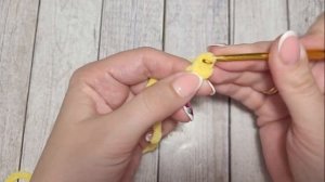 ??ПАСХПЛЬНЫЙ ЗАЙЧИК ИЗ ПЛЮШЕВОЙ ПРЯЖИ ВЯЗАНЫЙ КРЮЧКОМ?bunny crocheted?Hase gehäkelt