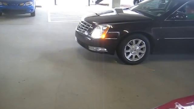 Cadillac DTS Rental Burnout смотреть онлайн