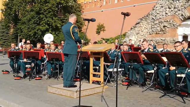 Спасая башня в Александровском саду в Москве 19.08.2017 смотреть онлайн