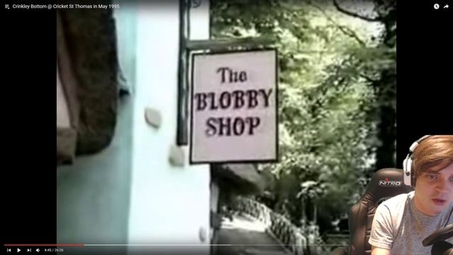 The Surrealist Horror Of The Mr. Blobby Theme Park смотреть онлайн