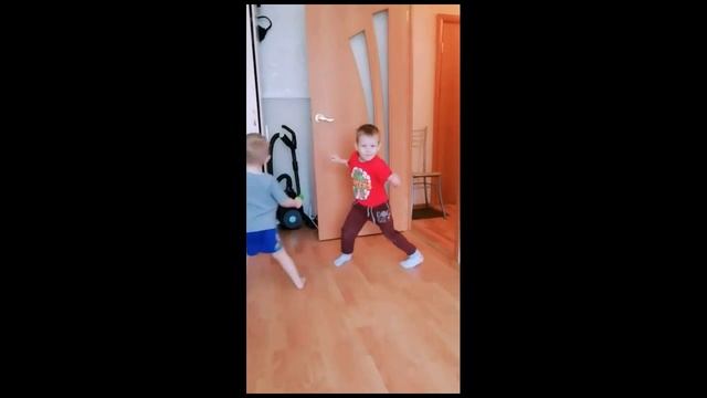 Танцуйте с нами, танцуйте лучше нас!.mp4 смотреть онлайн