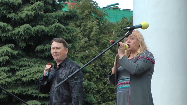 "ПОД ОКНОМ ЧЕРЕМУХА КОЛЫШЕТСЯ" И.ЕФРЕМОВА И Ю.ЗОРИН, ЙОШКАР-ОЛА смотреть онлайн