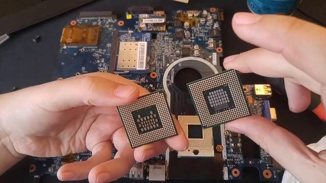 Модернизация Samsung R40 меняем процессор intel celeron m430 на core 2 duo t7200 смотреть онлайн