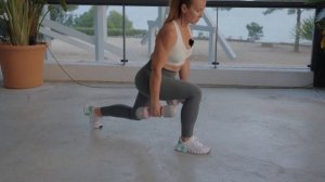 Как выполнять самое простое упражнение? ВЫПАДЫ