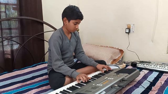Teri hai jami.... keyboard in yamaha psr e353 смотреть онлайн
