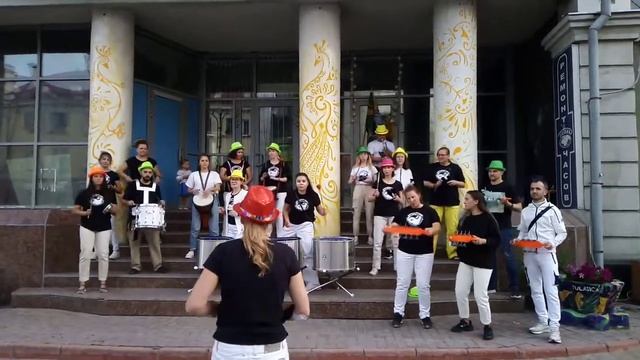Карнавальная самба, Студия этнических барабанов "Полиритмия", кафе "Tulasi", ул.Республики 46,Тюмен смотреть онлайн