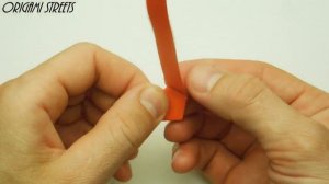 Как сделать маленькую 3д звезду из бумаги. Оригами.