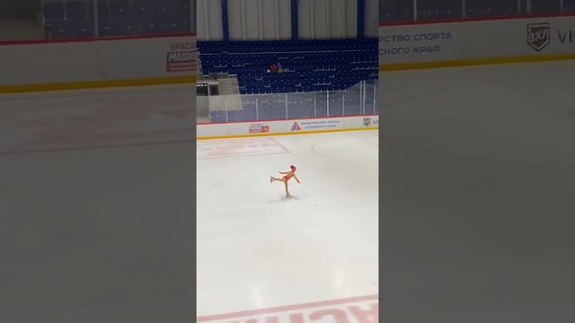 Романова Полина, Фигурное катание, Сибирский Лёд смотреть онлайн