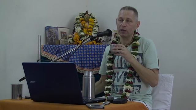 "Нектар наставлений" Занятие 1. Часть 3. Враджендра Кумар прабху 16-11-2016 смотреть онлайн