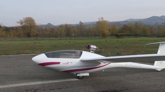 Silent 2 JET start-up & take-off (turbine NIKE) смотреть онлайн