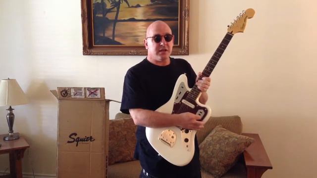 Harmony Central Meets the Squier VM Jaguar смотреть онлайн