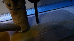 Сверлим керамическую раковину. Тест сверла-пера на 12мм.