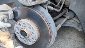 Замена передних колодок Jetta 6